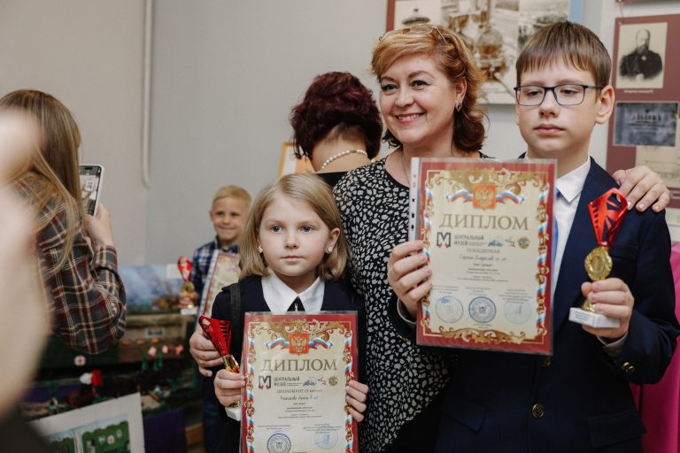 Награждение победителей конкурса «Дорогами войны к Великой Победе»