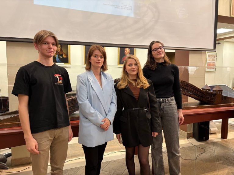 Проект, объединяющий музей, студентов и преподавателей ИТМО