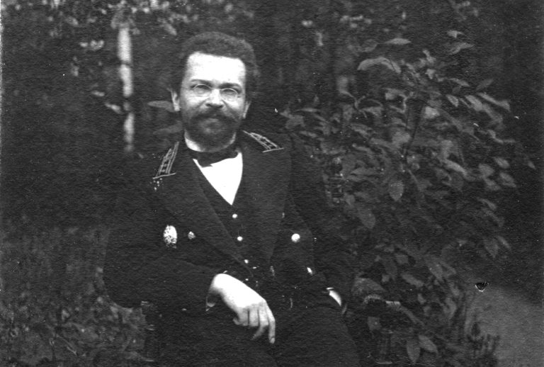 История за кадром