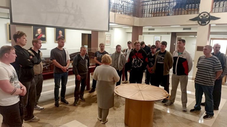 Гости из учебного центра Октябрьской железной дороги