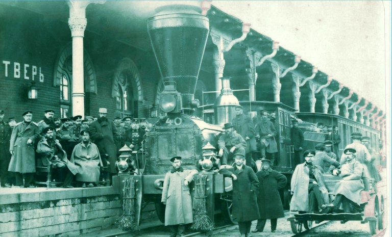 180 лет исполняется российскому паровозостроению!