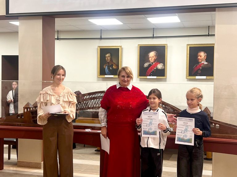 Выставка детских работ в Музее мостов