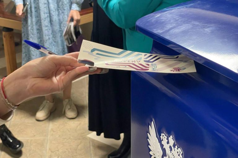 Дизайнерские проекты поездов «Гранд Экспресс» и «Таврия»