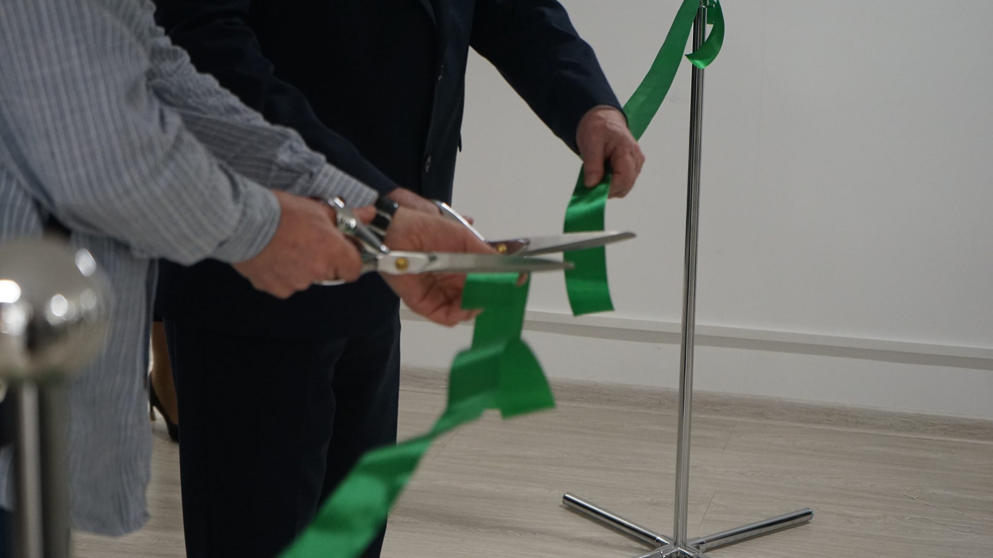 Открыта фотовыставка «Невское ожерелье волжских берегов»!