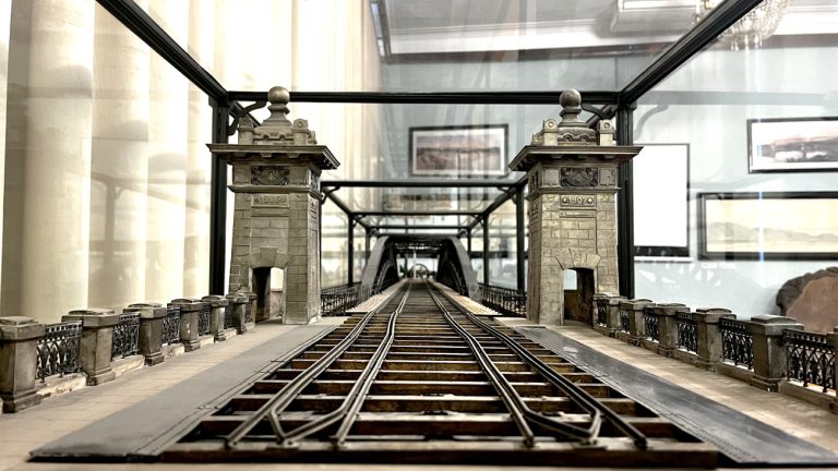 Модель моста Императора Николая II