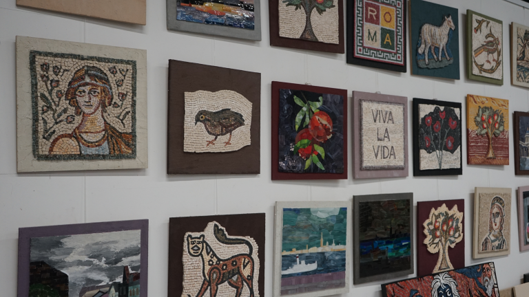 Как в студии «Сад Гранат» создают мозаичную икону для  музея