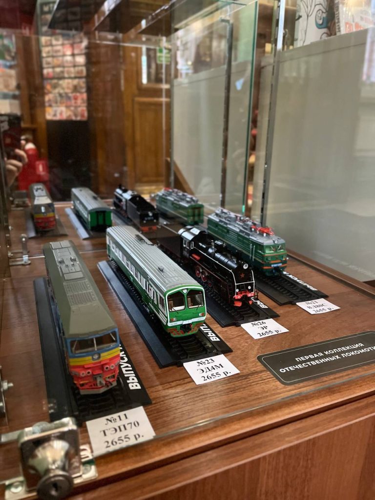 Новые модели отечественных локомотивов в музее!