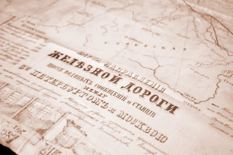 Оригинальный шейный платок и скатерть в подарок на Новый год