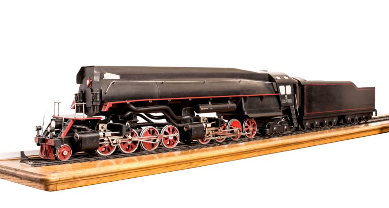 Грузовой паровоз серии П38