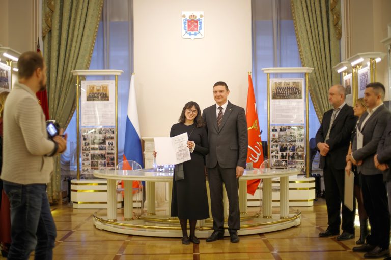 Коллектив музея чествовали в Законодательном Собрании