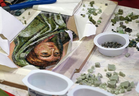 Образ, сложенный из сотни оттенков