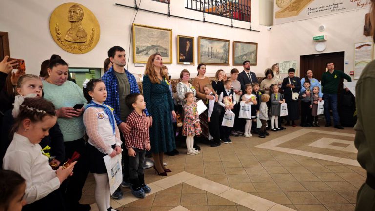 Награждение победителей конкурса «Дорогами войны к Великой Победе»