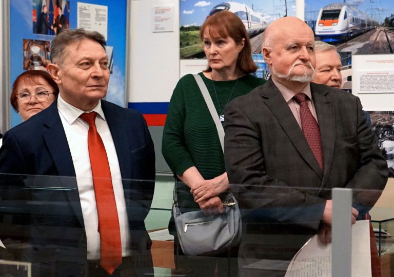 Открылась выставка «Россия выбирает скорость»