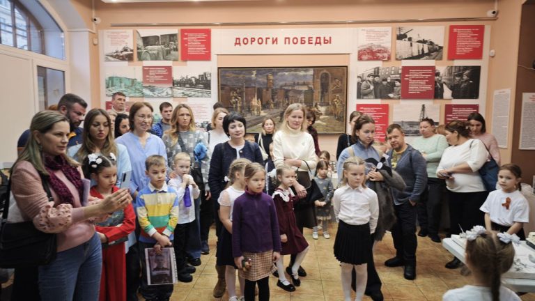 Photo 5434099121368271859 y