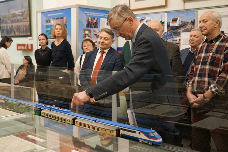 История аэродинамических исследований железнодорожного транспорта