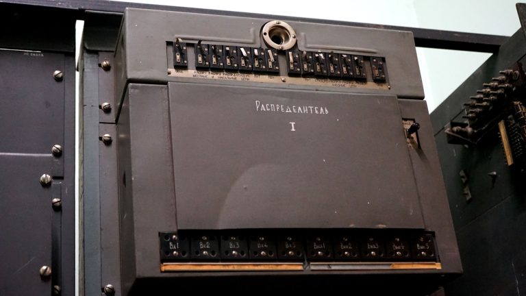 Стойка поездной диспетчерской связи типа СПД-5М