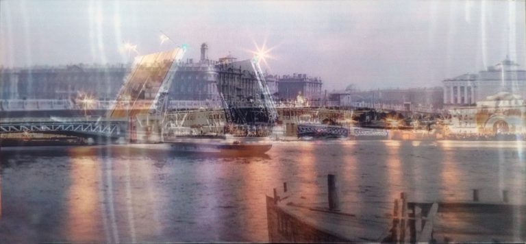 Стерео-варио открытка с видами Дворцового моста в Санкт-Петербурге