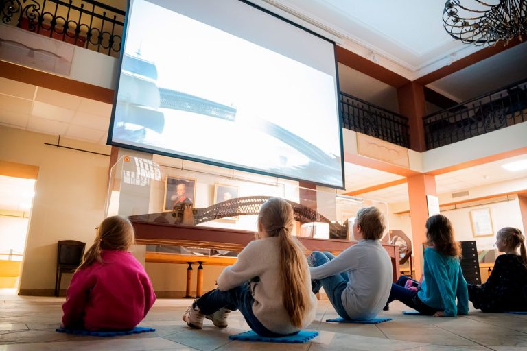 Открытая лекция «Мост Кулибина: цифровая эпоха о секретах гения»