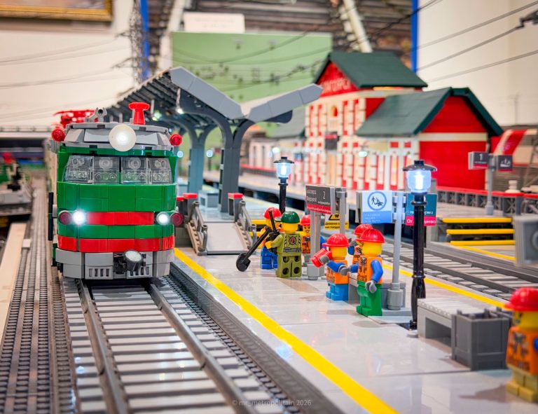 Макет, движение на котором не останавливается