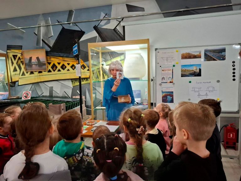 Волшебная программа «Сказки петербургских мостов»