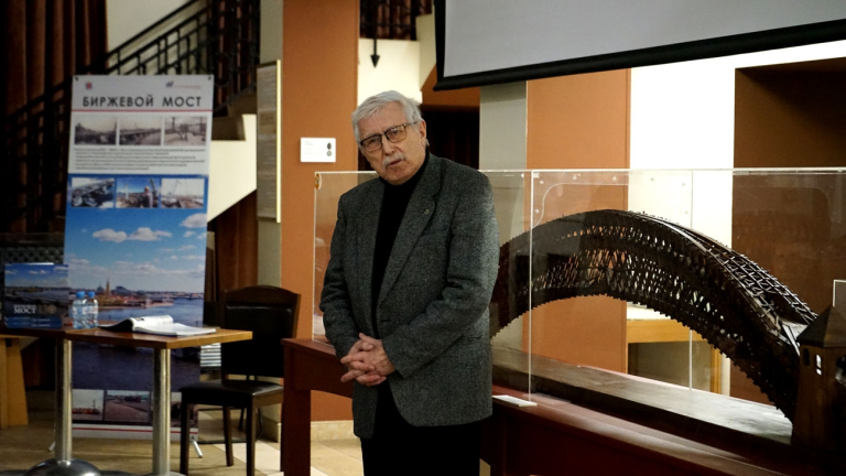 Презентация юбилейного издания о Биржевом мосте