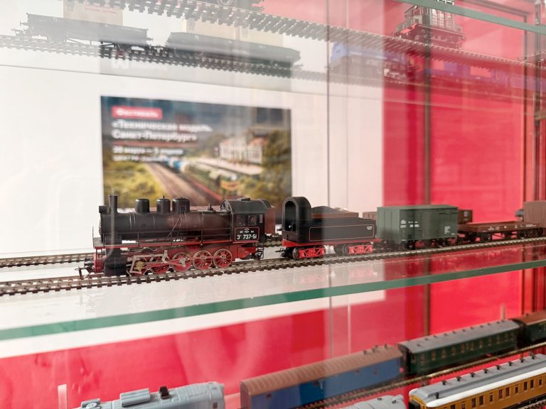 Алексей Земсков: о моделях, детстве и любви к деталям