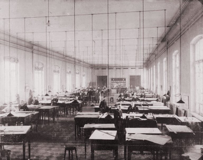 Вступительные и выпускные экзамены в Институте Корпуса инженеров путей сообщения